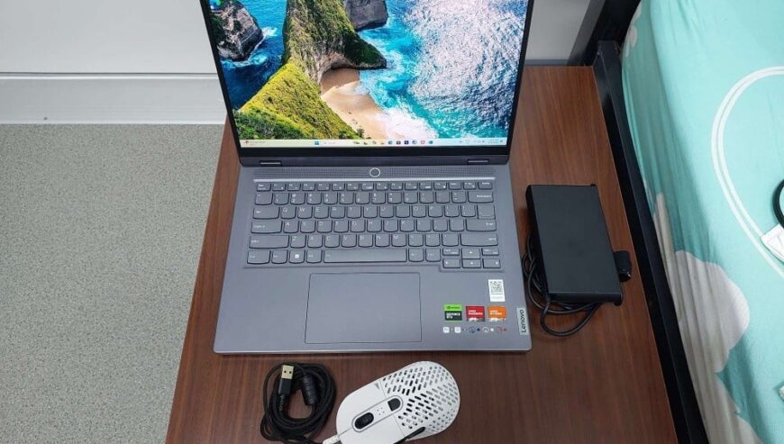 RTX 4060 8gb/2TB SSD/OLED Display