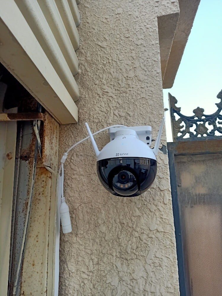 Outdoor Car Parking Camera. Wi-Fi