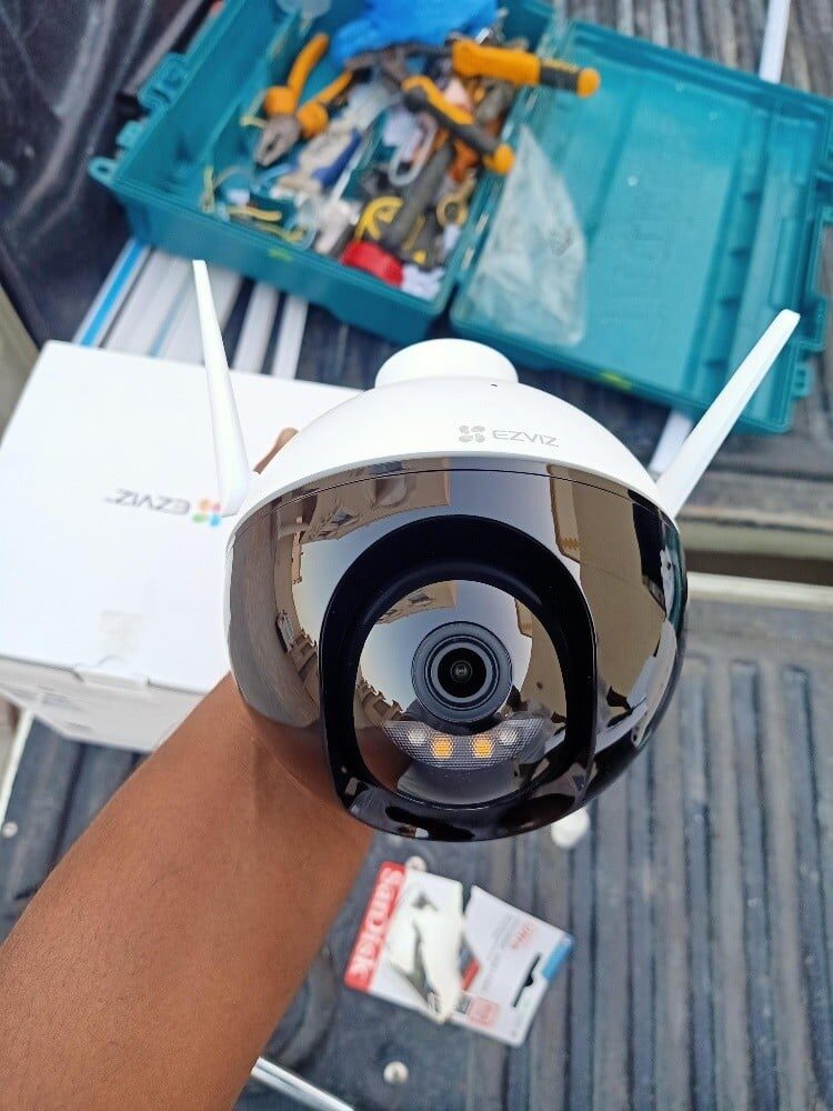 Outdoor Car Parking Camera. Wi-Fi