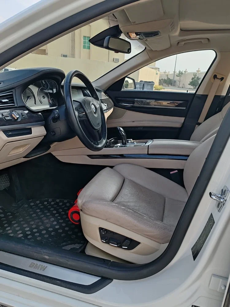 BMW 740