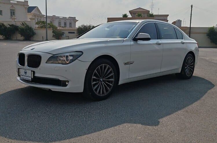 BMW 740