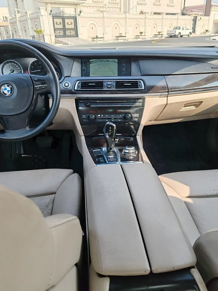 BMW 740