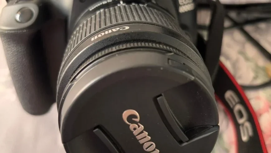 URGENT-  EOS400D CANON CAMARA FOR SALE