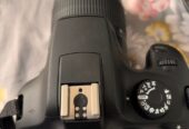 URGENT-  EOS400D CANON CAMARA FOR SALE