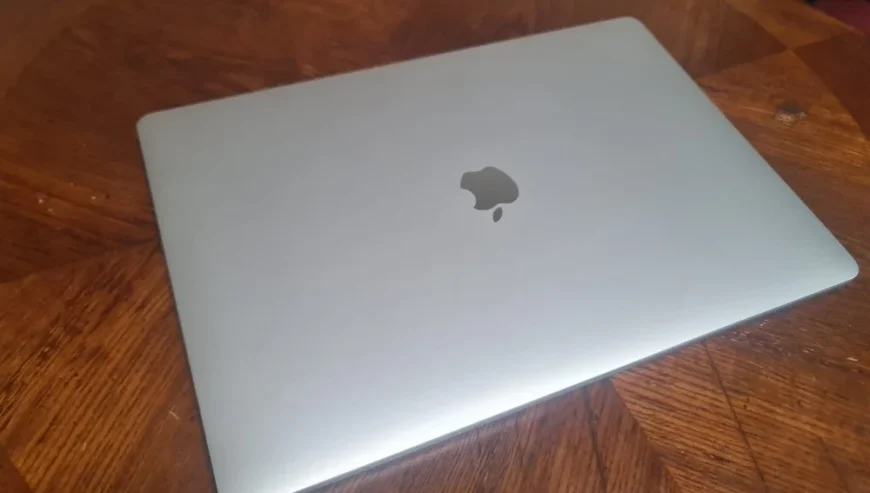 Apple MacBook pro