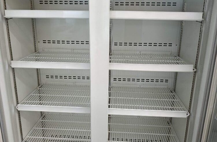 Double Door Chiller For Sale