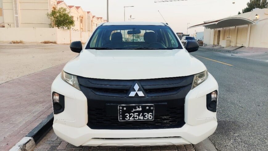 Mitsubishi L200 2WD 2021 petrol