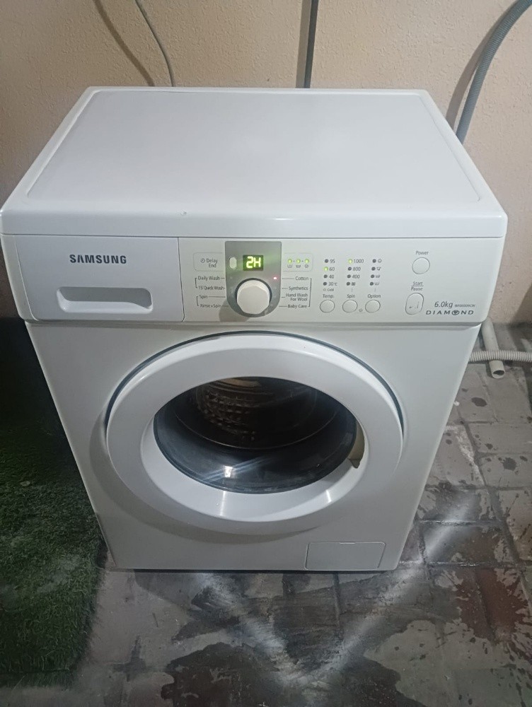 SAMSUNG WASHING MACHINE 6KG