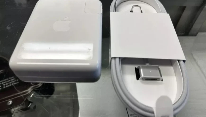 MacBook M1/M2/M3 Adapter