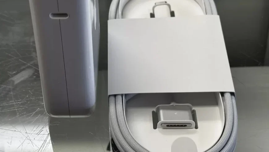 MacBook M1/M2/M3 Adapter