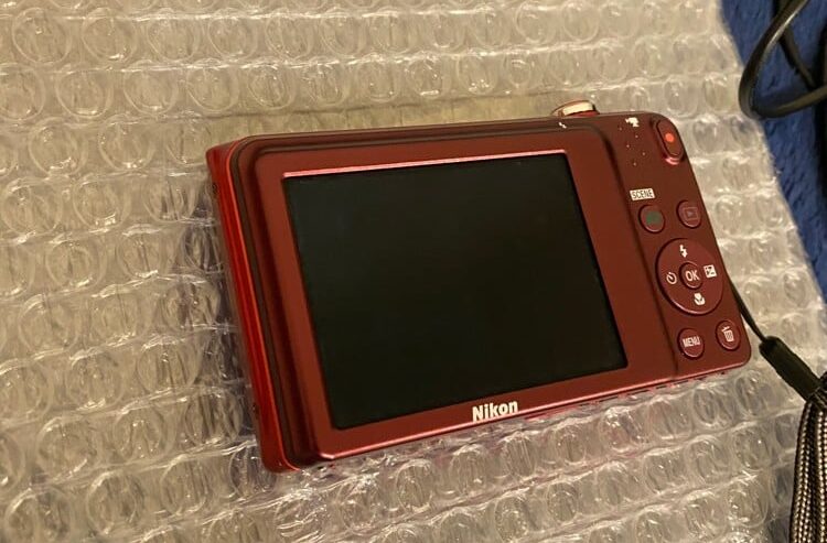 Nikon coolpix S3400