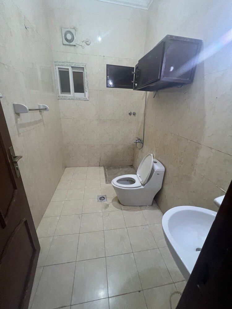 Big Studio Space for Rent in Azagawa