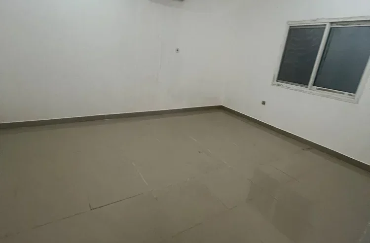 Big Studio Space for Rent in Azagawa