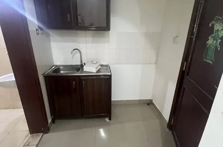 Big Studio Space for Rent in Azagawa