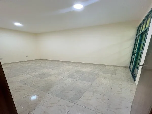 2BHK, Umm Ghwilina