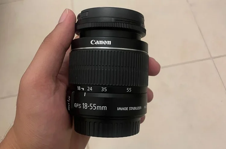Canon 2000D + Tripod