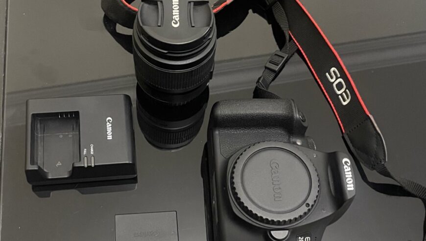 Canon 2000D + Tripod