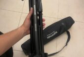 Canon 2000D + Tripod