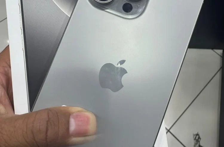 iPhone 16 pro max 256 gb