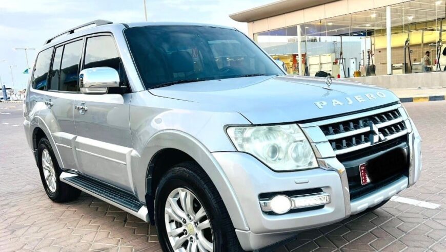 Mitsubishi Pajero2015 full option