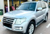 Mitsubishi Pajero2015 full option