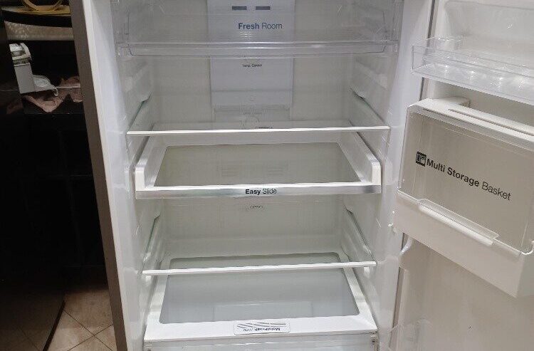 SAMSUNG fridge big