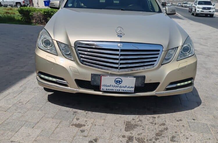 Mercedes E200
