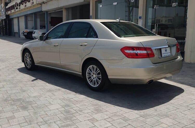Mercedes E200