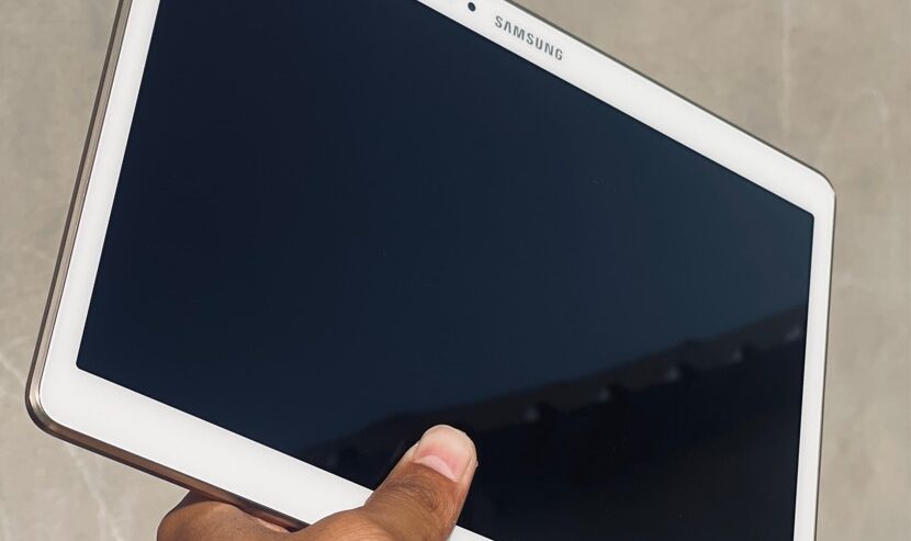 SAMSUNG TAB GOLD 16gb WithCharger
