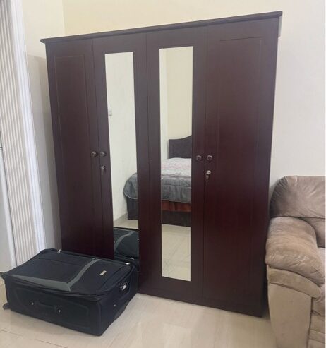 Closet 3 doors