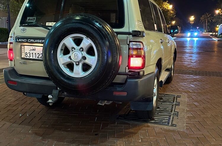 Land Cruiser 2000 G Standard