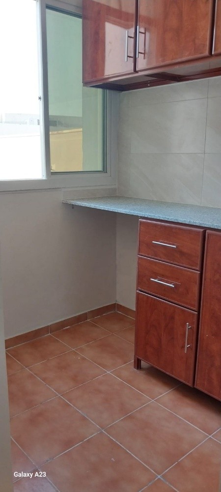 studio in Al Khraiteyat.  no commission