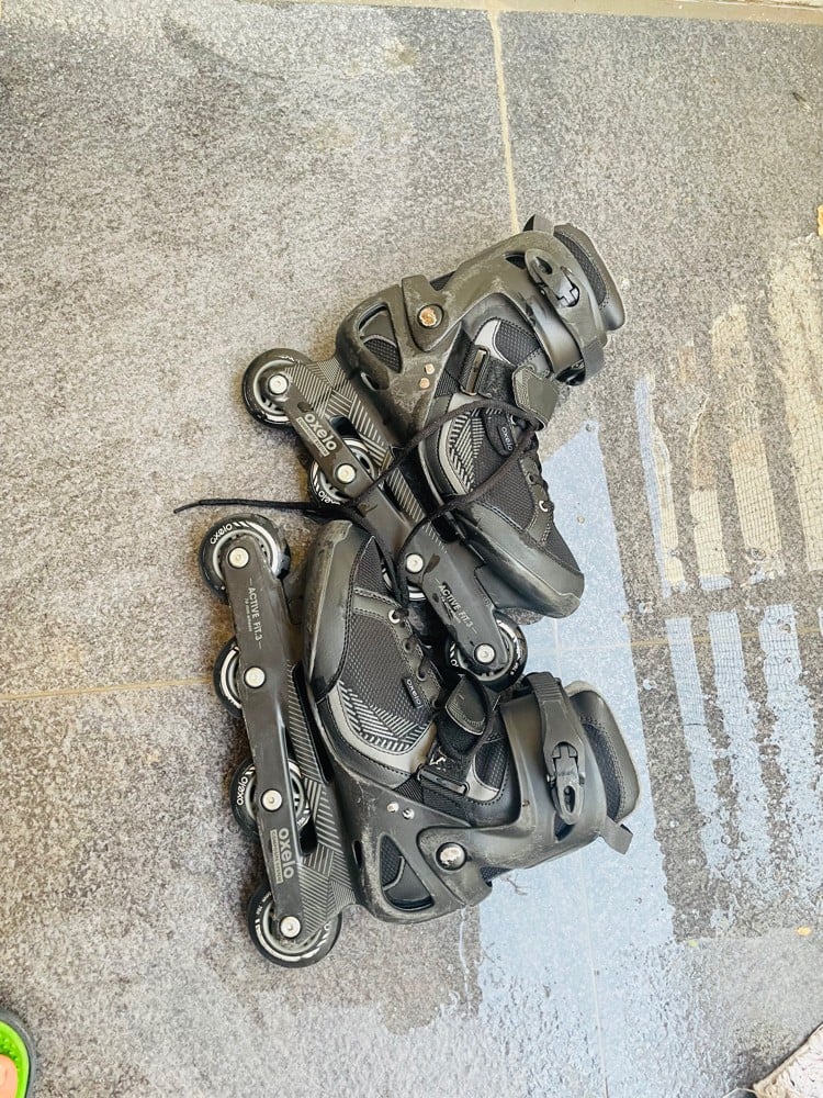Oxelo skating shoes