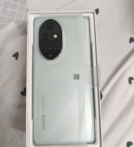 HONOR 200 PRO ( new open box)