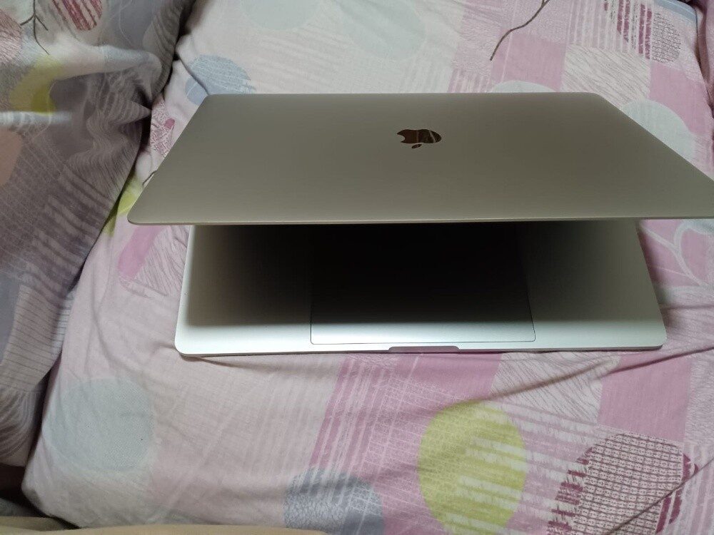 Apple MacBook Pro