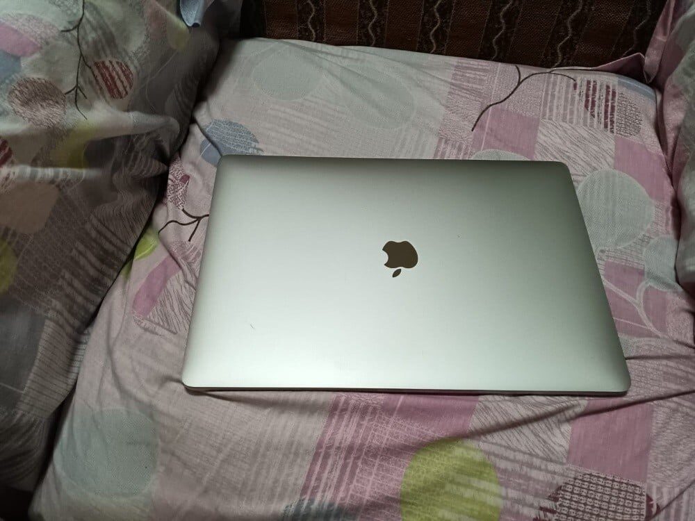 Apple MacBook Pro