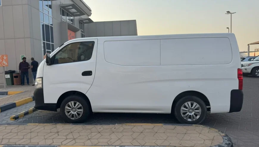 NISSAN URVAN