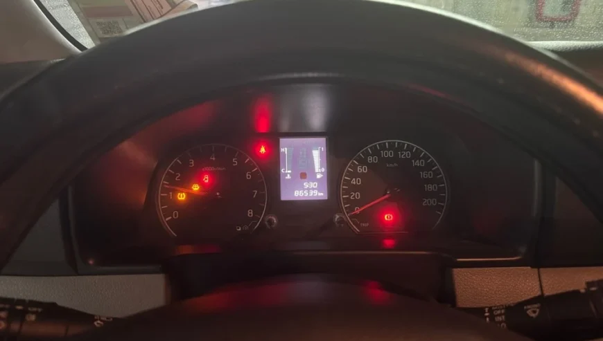 NISSAN URVAN