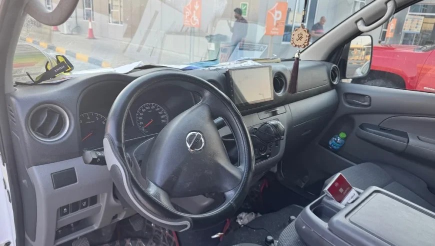 NISSAN URVAN