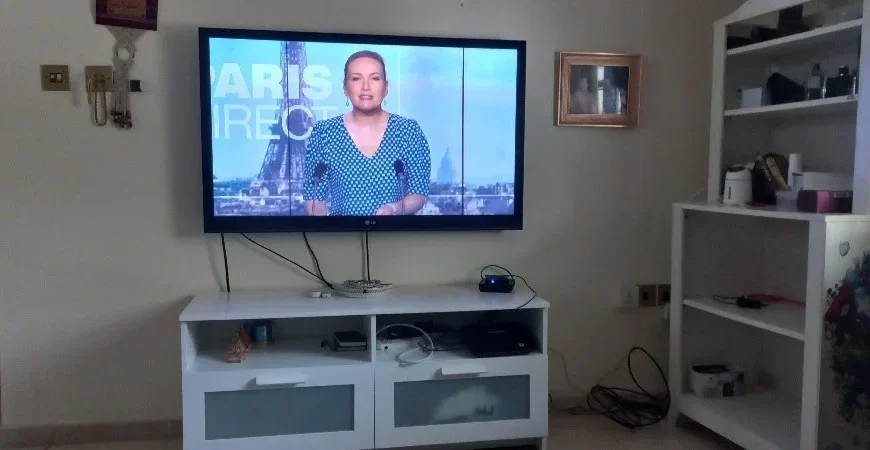 TV LG 45 INCHS