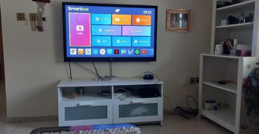 TV LG 45 INCHS