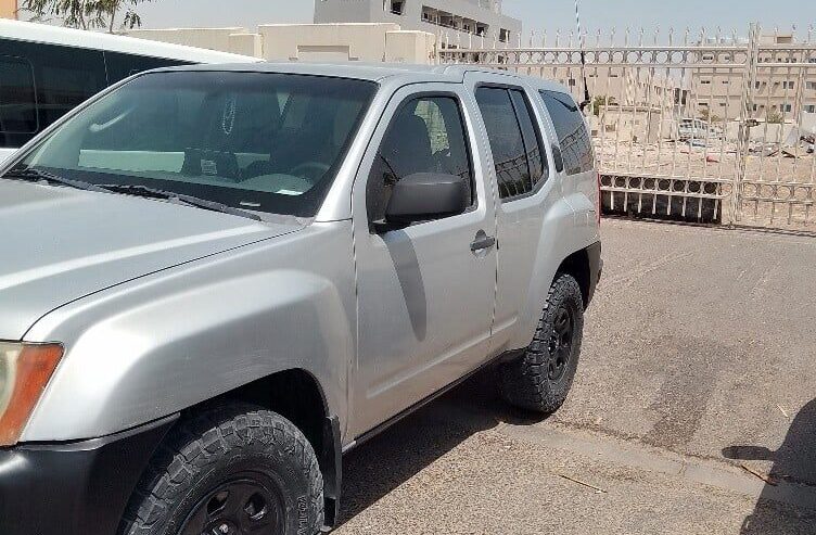 4 wheel drive, clean car