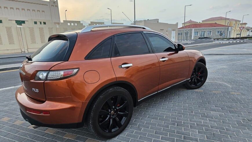 FX35: Premium Infiniti Crossover SUV
