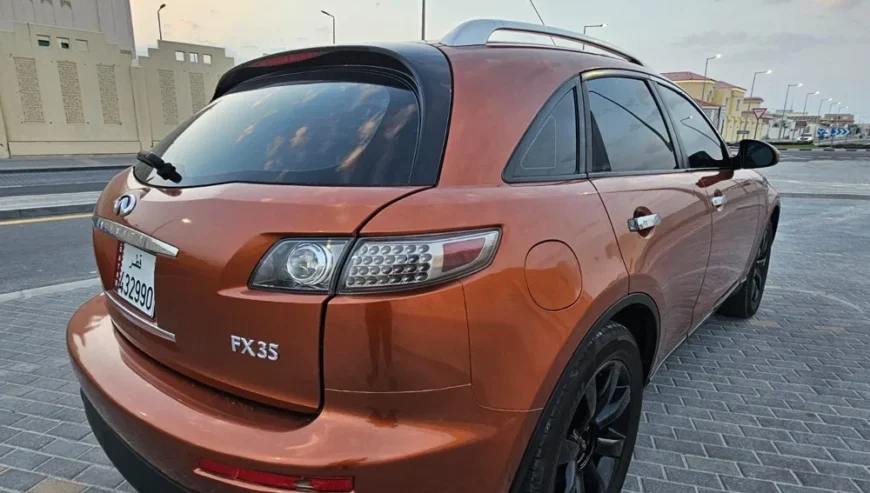 FX35: Premium Infiniti Crossover SUV