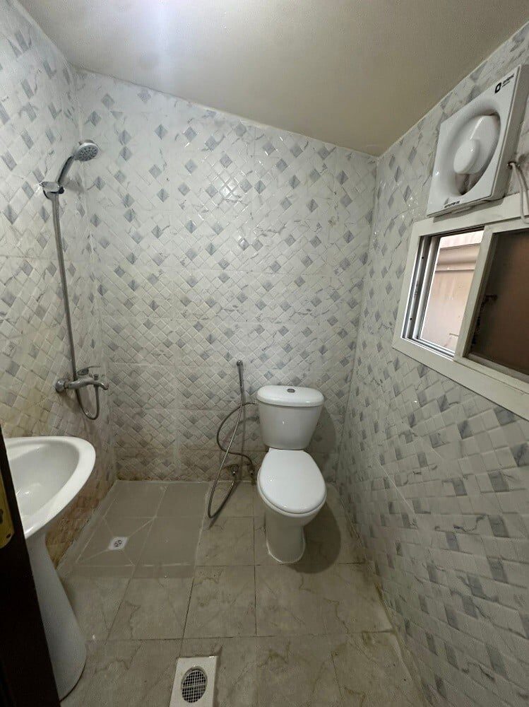 Aziziyah – Small Studio