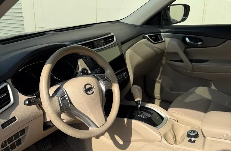 Clean 2015 Nissan X-Trail
