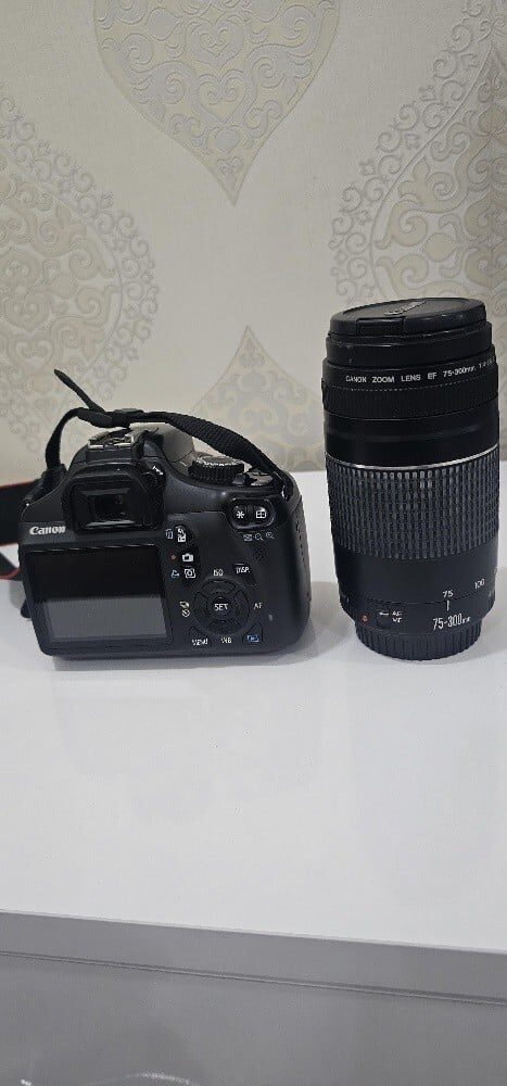 Canon EOS 1100D