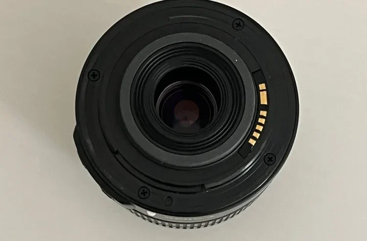 Canon lens EFS 18-55mm
