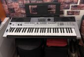 Yamaha Keyboard