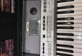 Yamaha Keyboard
